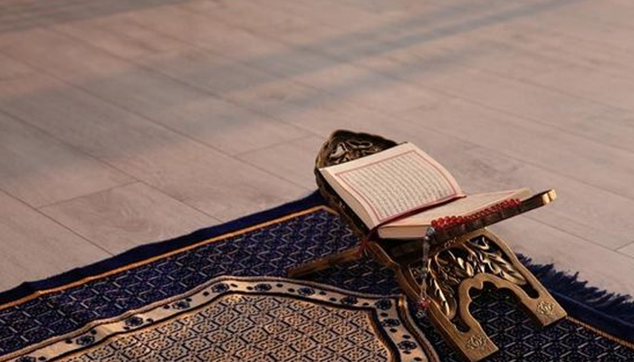 Kandungan Surat Al-Kafirun⁣⁣, Ayat-ayat Al-Quran dan Hadist tentang Jujur, Keutamaan Memelihara Al-Quran