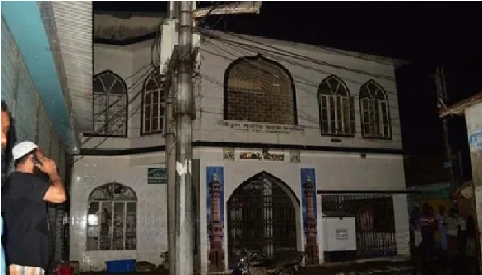 Masjid Bangladesh. Foto: Daily Bangladesh