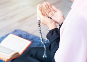 amalan yang berbuah surga bagi muslimah, wanita i'tikaf di rumah, gambaran wanita dalam alquranayat Alquran berisi doa untuk kesembuhan penyakit