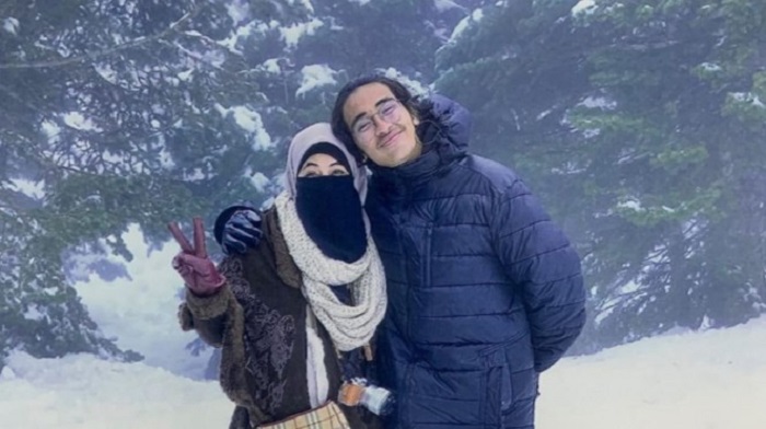 Umi Pipik bersama anaknya, Abidzar Al Ghifari. Foto: Intipseleb