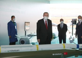 Erdogan mengunjungi peluncuran roket buatan Roketsan pada 30 Agustus 2020. Foto: Dailysabah