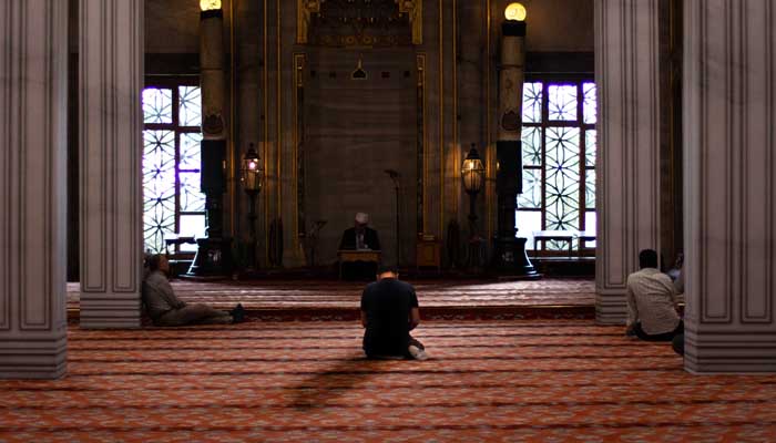 cara memuliakan masjid