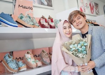mantan personil girlband yang mantap berhijab