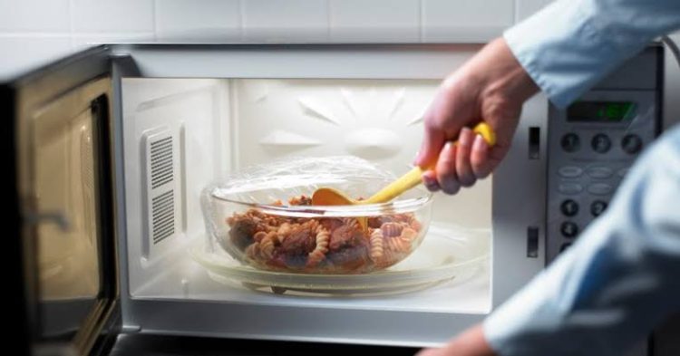 Awas, Tak Semua Makanan Boleh Dipanaskan Lagi! 1