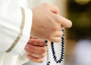 zikir, kerendahan hati nabi muhammad, amalan lisan, Waktu terbaik untuk berzikir, cara mengingat Allah, ibadah tasbih zikir subhanallah