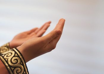 ciri-ciri doa yang dikabulkan, amalan ketika berpergian, mengapa muslim harus bershalawat, tingkatan ikhlas, doa muslimah pilihan (ilustrasi)