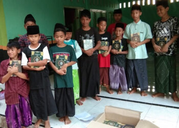 IslamposAid Serahkan 25 Mushaf Al-Quran ke Ponpes Nurud Da'wah 2