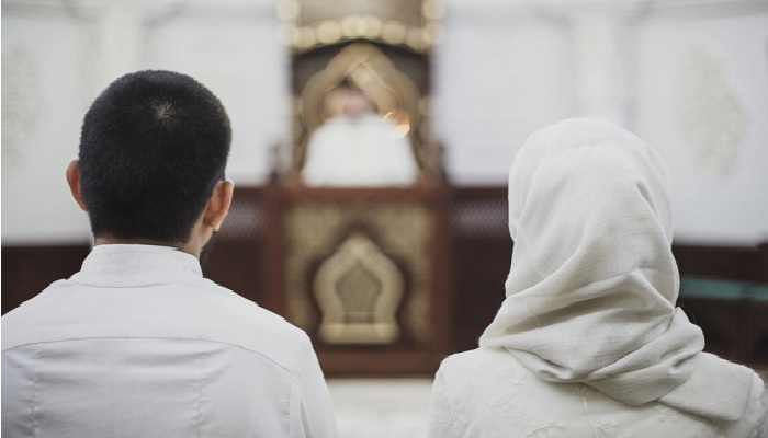 Berdasarkan Al-Qur'an, berikut peran suami dalam keluarga muslim: iman bil ghaib, Cara Mendeteksi Mr Right, Cara Menjaga Hati, Hak Istimewa antara Suami dan Istri, macam rasa cemburu, pasangan suami istri khitbah
