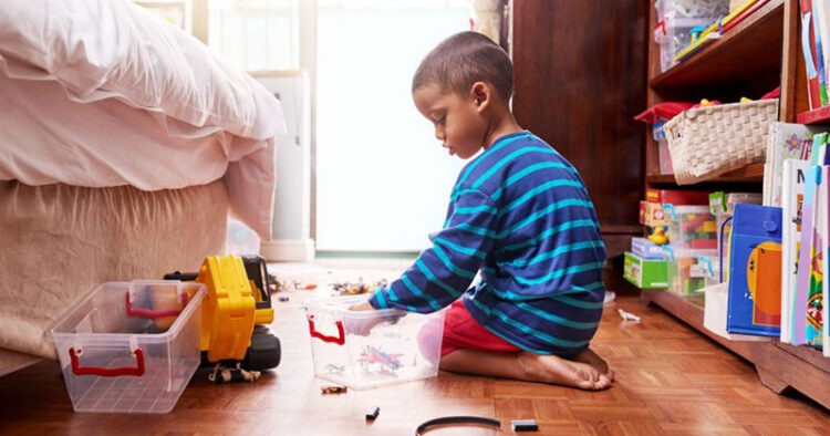 7 Manfaat Luar Biasa Anak Merapikan Kamarnya Sendiri 1 merapikan kamar