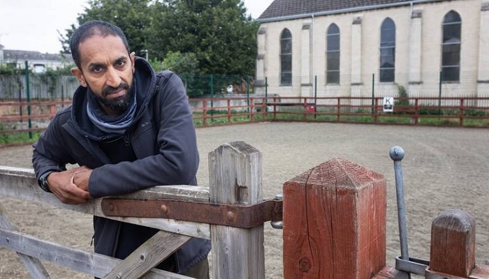 Imran Atcha sekolah berkuda muslim Inggris