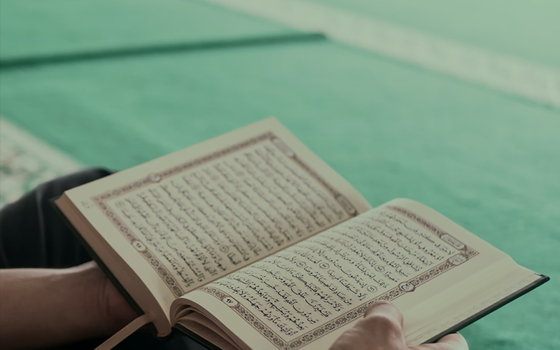 Inilah 5 Keistimewaan Al-Quran yang Harus Diketahui 2 Keistimewaan Al-Quran