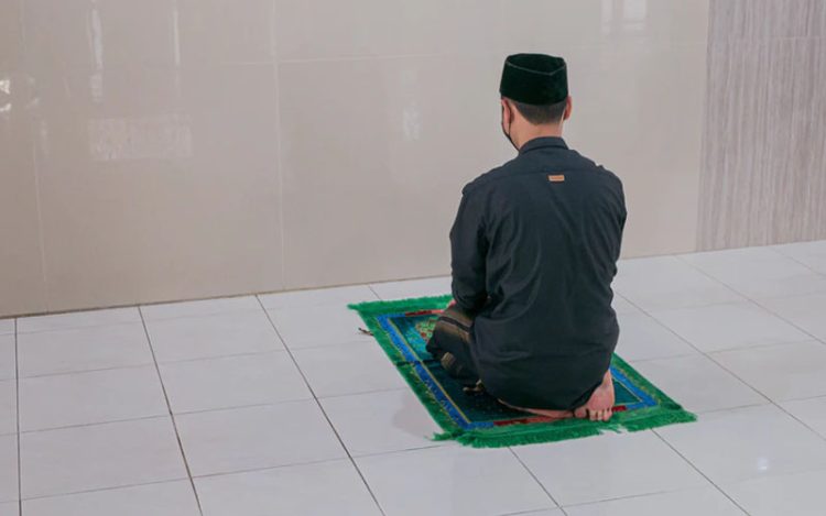 Hadist Tentang Keutamaan Sholat