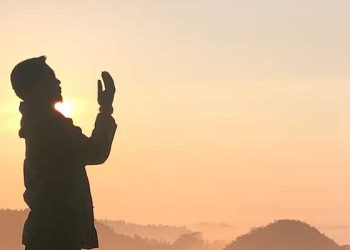 berdoa selain bahasa arab, doa, rezeki, fitnah, doa, shalawat, ain, sakit, berdoa