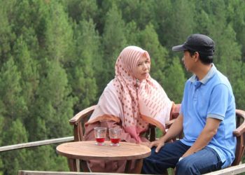 Hal yang Diinginkan Istri dari Suami, Amalan Agar Rezeki Berlimpah, Sikap Suami yang Harus Disyukuri Istri, Keutamaan Memuliakan Istri, Rumus Rumah Tangga Bahagia, Solusi untuk Suami Cemburuan, Penghasilan Istri, Hal dalam Pernikahan yang Harus Diperhatikan, Sebab Istri Harus Taat kepada Suami, Sifat Istri yang Bisa Mendatangkan Rezeki bagi Suami, Kriteria Istri Idaman