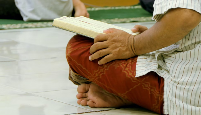 keutamaan amalan sunnah, Hukum Muslim Tak Bisa Baca Al-Quran, Keutamaan Membaca Al-Quran, Ibadah yang Lebih Utama di Bulan Ramadhan,