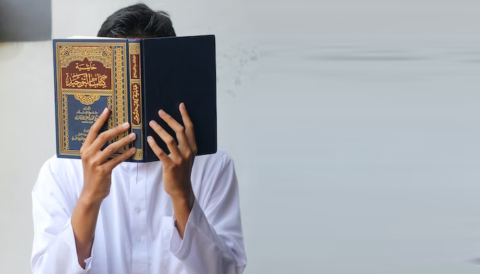 Alquran Sembuhkan Penyakit Hati, Jumlah Ayat Alquran, Keutamaan Membaca Al-Quran, Surah Al Fatihah, Pahala Mendengarkan Al-Quran, Sebab Surat Al-Ikhlas Senilai Sepertiga Quran, Keutamaan Surat Al Mulk,Obat Lupa dari Al-Quran, Hukum Membaca Quran dengan Suara Keras, Macam Hafizh, Efek Baca Al-Quran, Hukum Bacaan Quran untuk Orang Lain, Keutamaan Membaca Al-Quran, Keutamaan Menghafal Quran