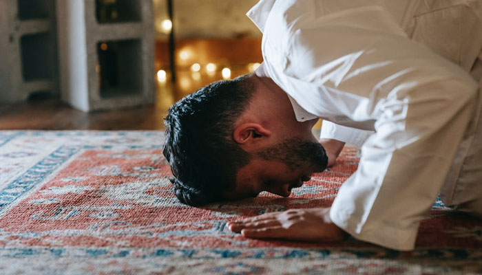 Tips Agar Fokus saat Shalat, Shalat Qabliyah Maghrib