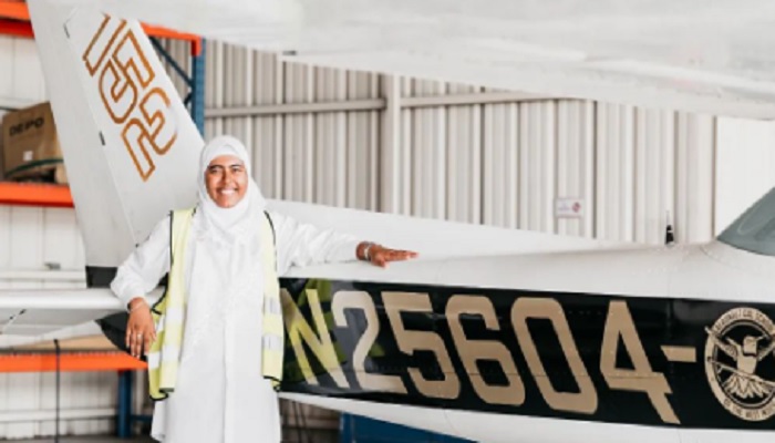 Hassanah Al-Saba pilot wanita muslimah