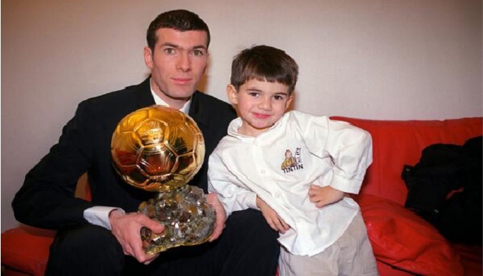 Zinedine Zidane (1998) muslim peraih Ballon d'Or