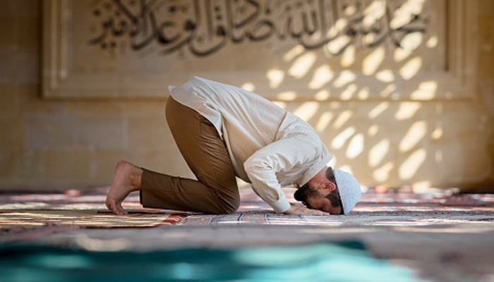 Rahasia Shalat Dhuha, Waktu Terlarang Shalat Dhuha,, Cara Sujud yang Benar,Golongan Manusia yang Haram Disentuh Api Neraka, Sifat Manusia yang Dicintai Allah 