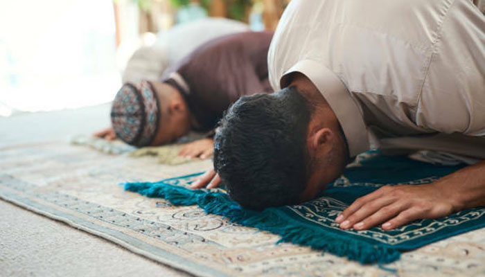 Cara agar shalat khusyuk, Shalat, Hukum Shalat Pakai Pakaian Najis