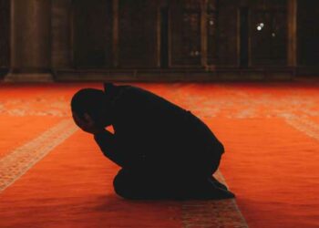 shalat, pencuri, riya