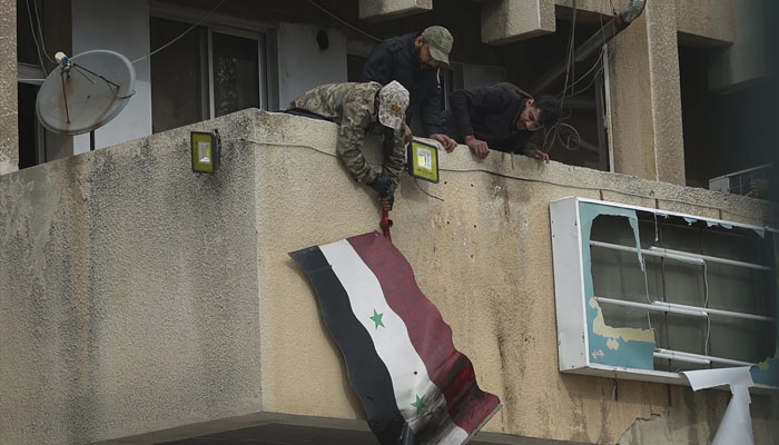 Damaskus Jatuh, Basyar Al-Assad Dilaporkan Kabur; Akhir 50 Tahun Kekuasaan Keluarga Assad? 2 Damaskus